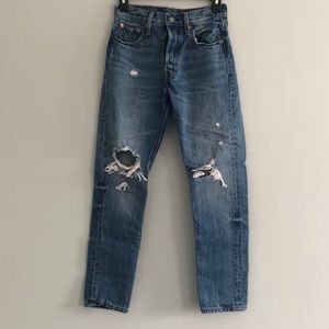 Levi 501 Distressed Jeans